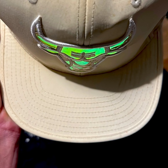 Mitchell & Ness Chicago Bulls Snap Back VERY RARE in this new condition - Picture 4 of 9